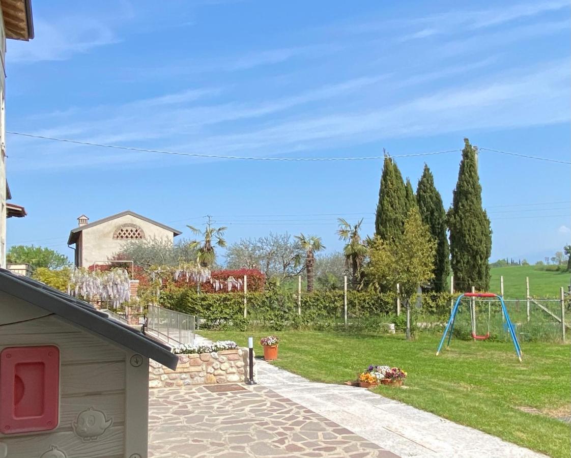 Antico Stemma Corte Meneghella Monzambano Exteriér fotografie