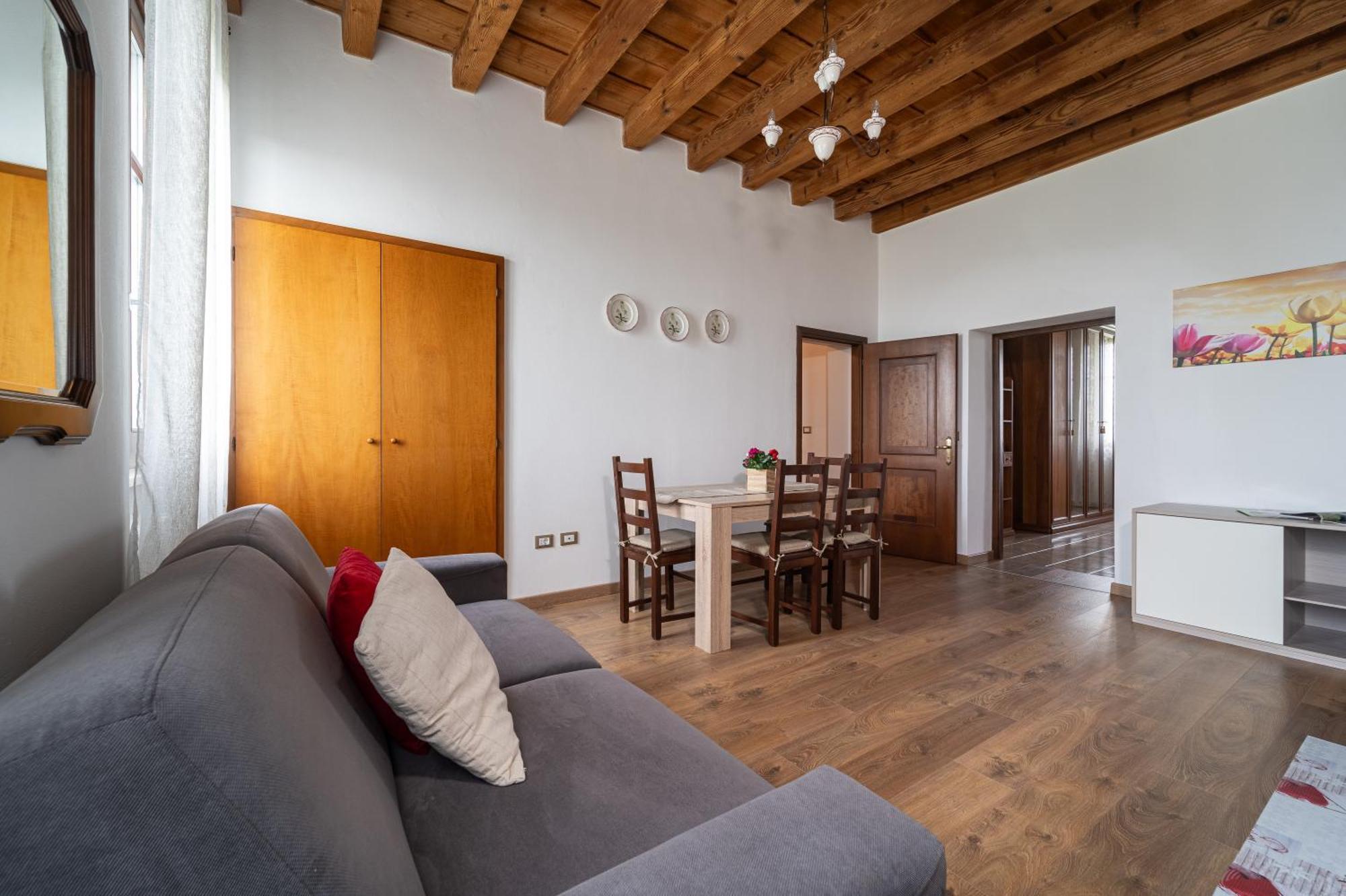 Antico Stemma Corte Meneghella Monzambano Exteriér fotografie
