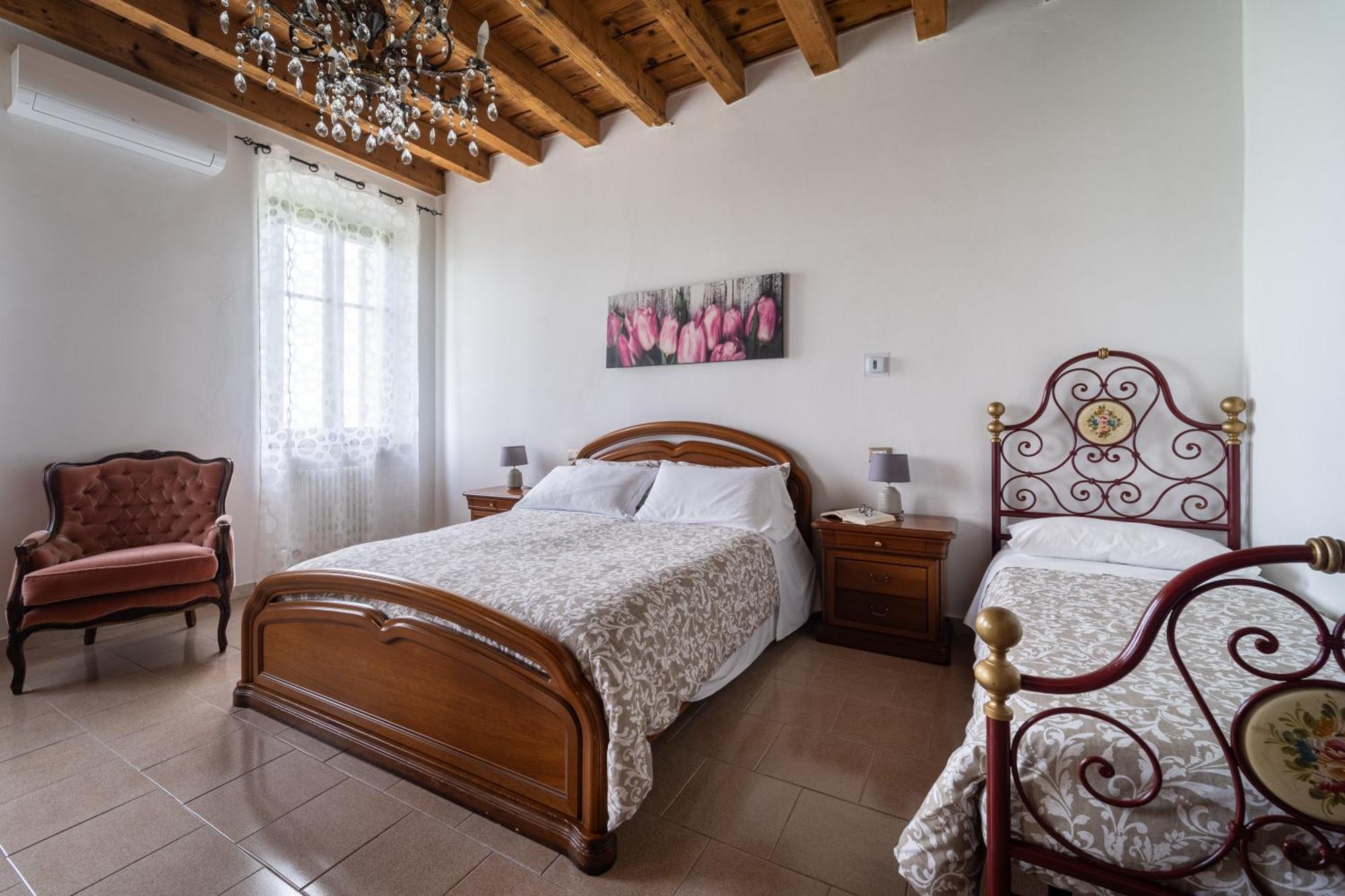 Antico Stemma Corte Meneghella Monzambano Exteriér fotografie