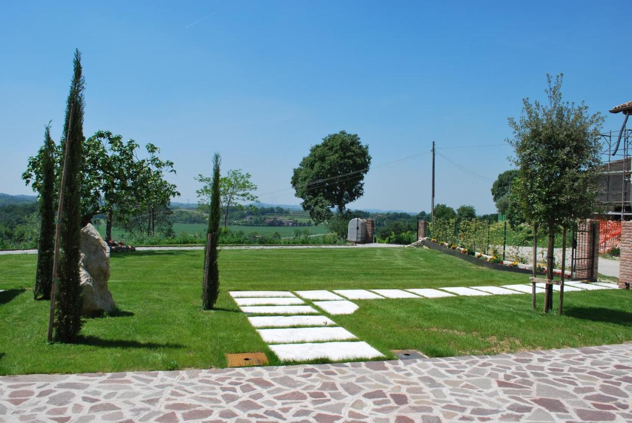 Antico Stemma Corte Meneghella Monzambano Exteriér fotografie